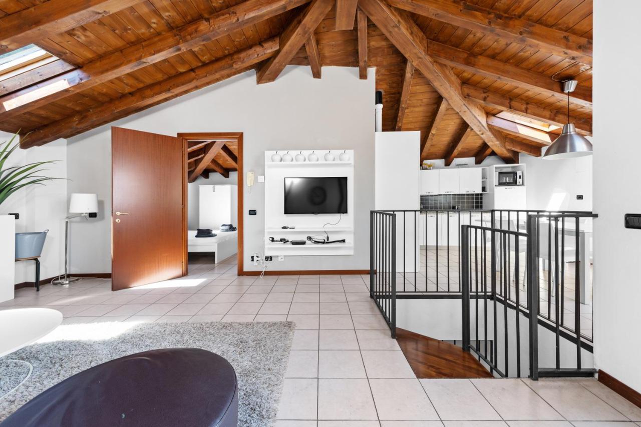 Ferienwohnung Casacamelia 35, 3 Bdrm With View Lake Como Acquaseria Exterior foto